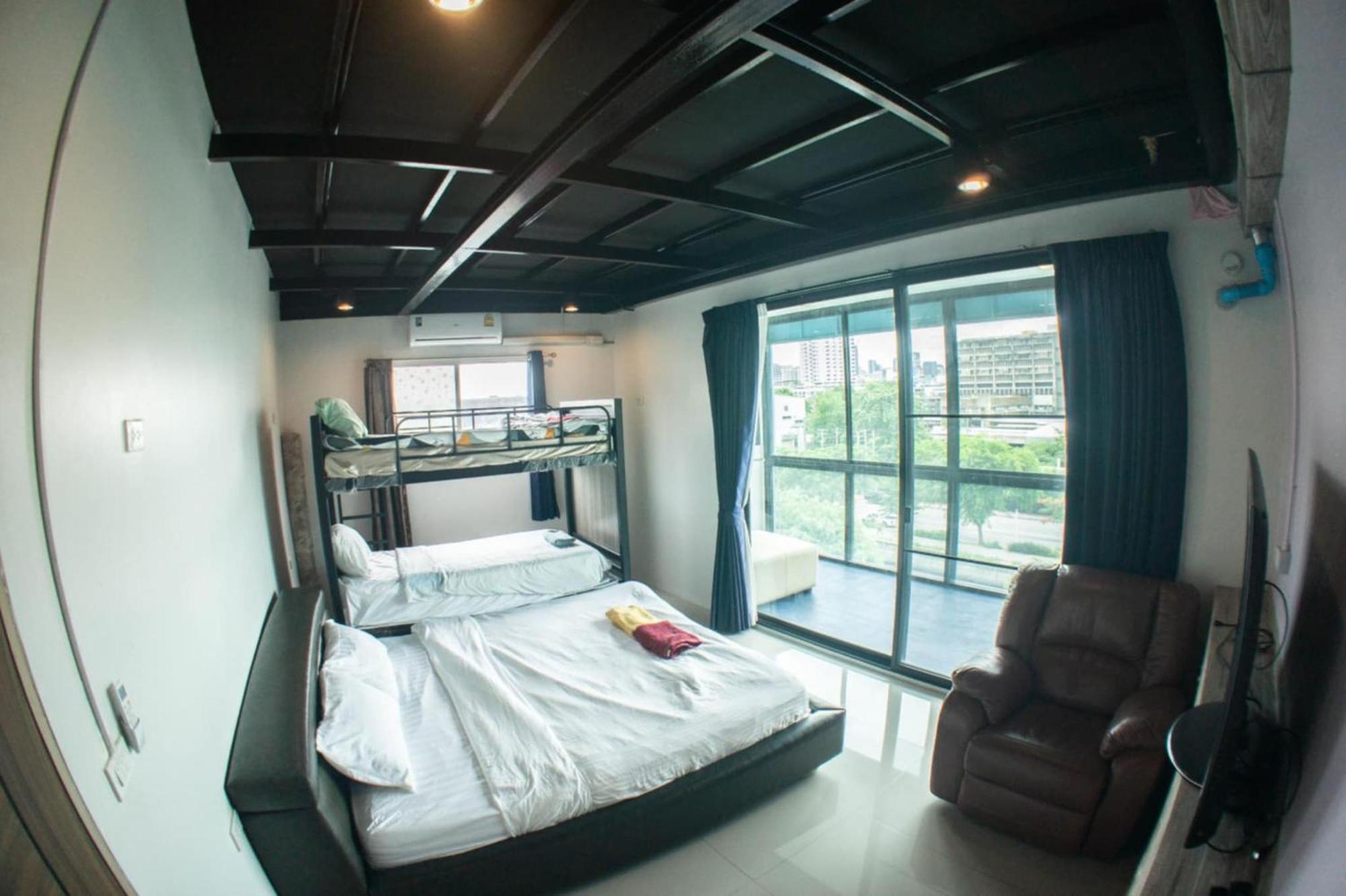 Baan1668 Hometel Near Chinatown One Bangkok Extérieur photo