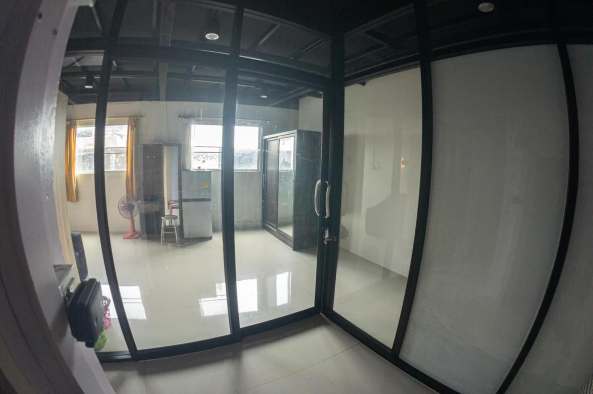 Baan1668 Hometel Near Chinatown One Bangkok Extérieur photo